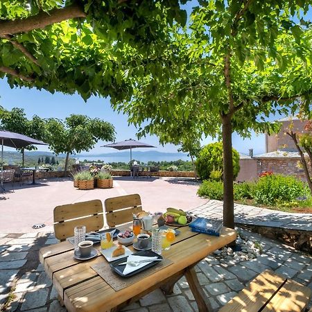 Iakovakis Suites & Spa Koropi Exteriér fotografie