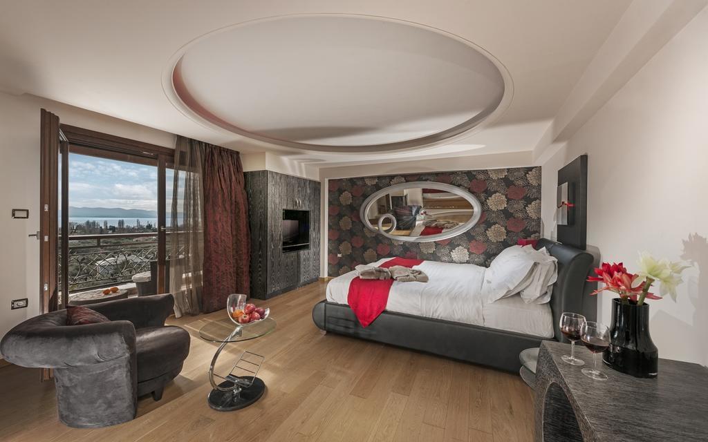 Iakovakis Suites & Spa Koropi Exteriér fotografie