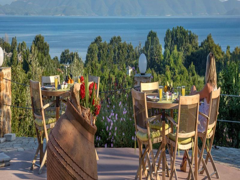 Iakovakis Suites & Spa Koropi Exteriér fotografie